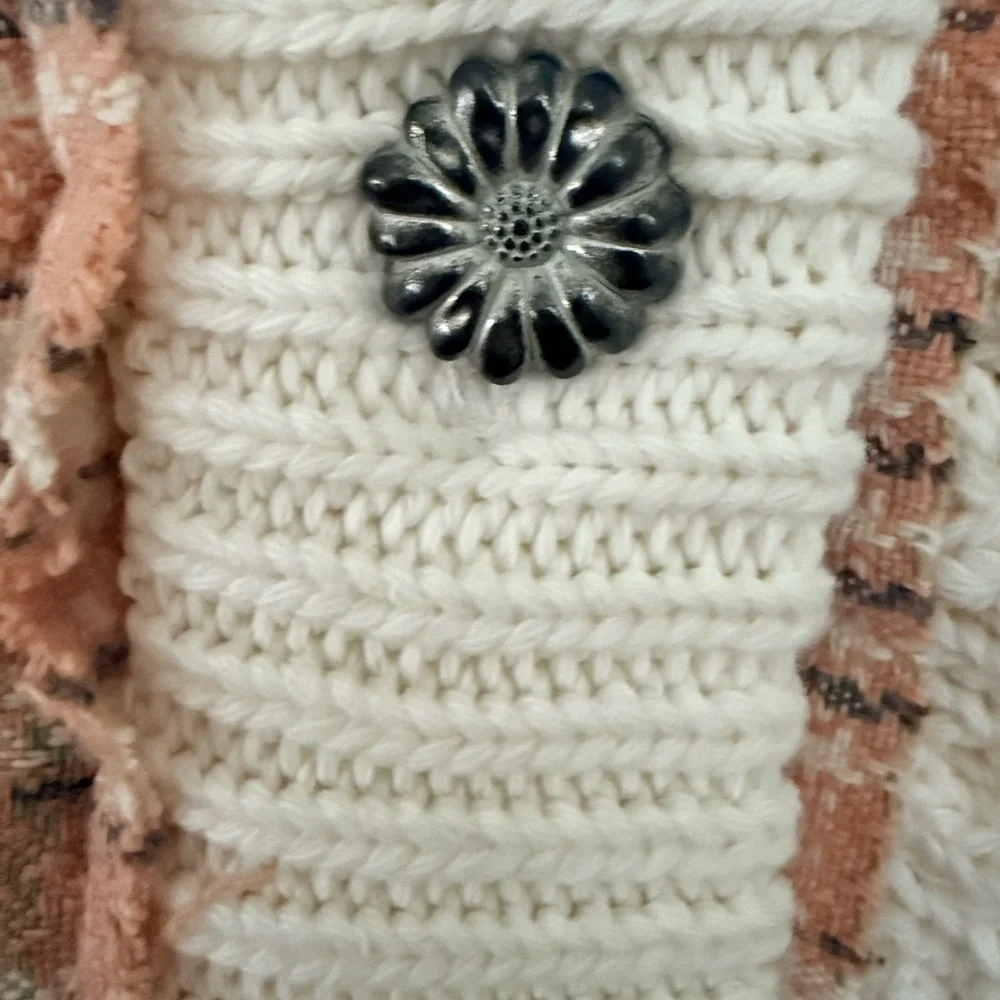 POL Boho Knit Sweater Cardigan Cream Blush Plaid V-Neck Oversized Medium NWOT - Picture 6 of 7